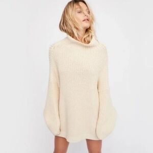 Free People Ivory Swim Too Deep Chunky Sweater sz M